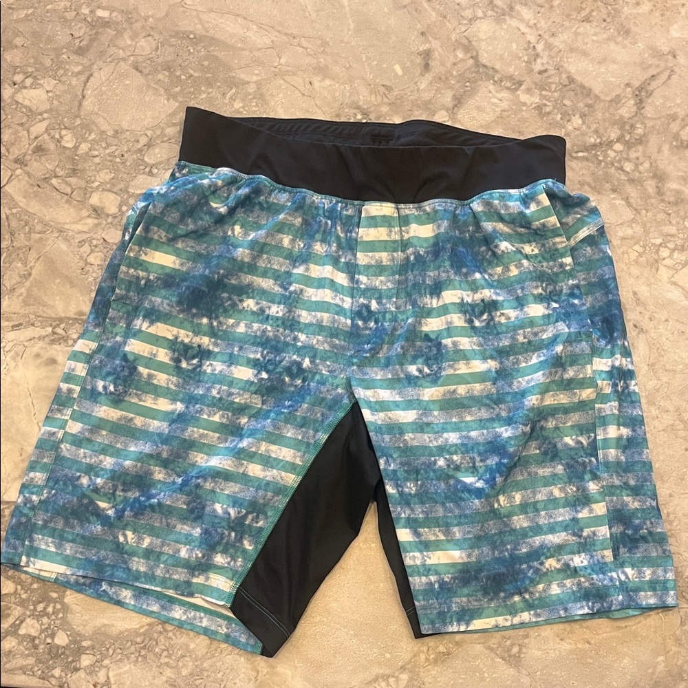 lululemon athletica Blue and Black Men's lined shorts size large